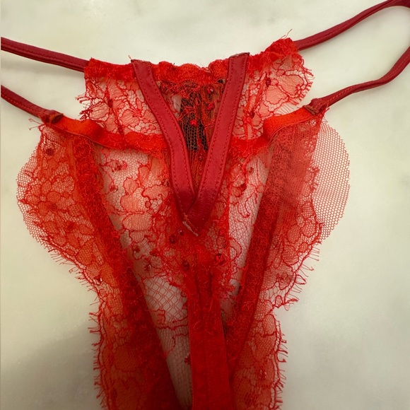 Agent Provocateur Soirée Red Adar's Lace & Swarovski Bra with matching thong - Picture 12 of 12